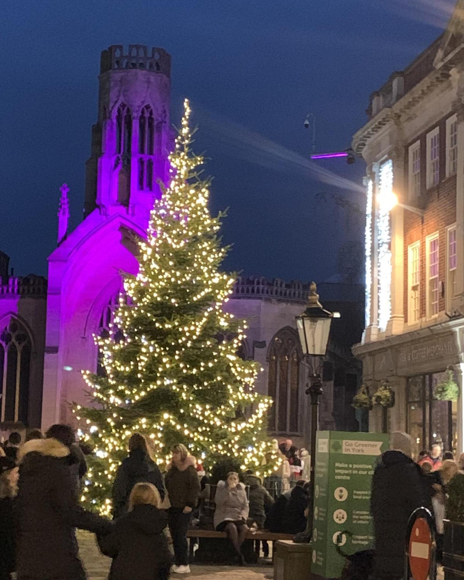 Betty'S Minster View - 6 Twins Or 3 Superkings -Central With Free Parking York Esterno foto